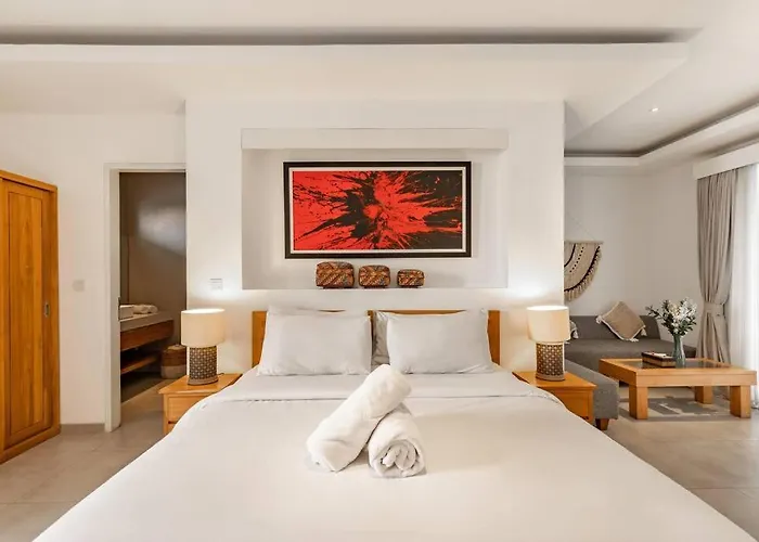 Stylish 1 Bd Pvt W Shared Kitchen And Pool