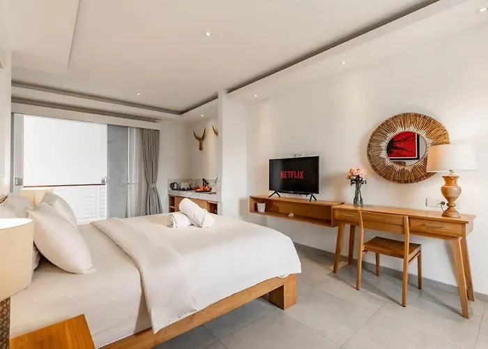 Stylish 1 Bd Pvt W Shared Kitchen And Pool アパート *