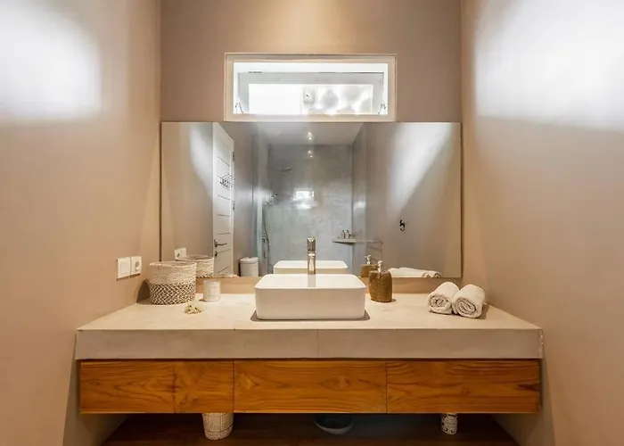 Stylish 1 Bd Pvt W Shared Kitchen And Pool アパート スミニャック